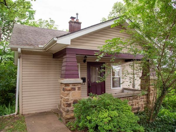 601 N Forest Avenue , Fayetteville, AR 72701