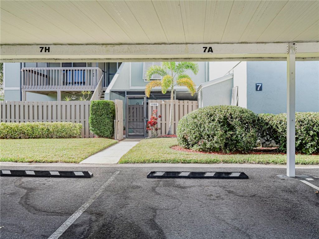1198 Breezy Way, Unit 7A, Sebastian, FL 32958 Photo