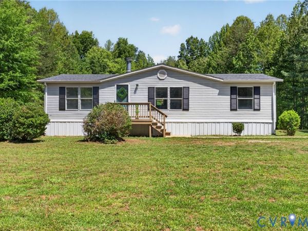 4055 Leigh Mountain Road , Green Bay, VA 23942