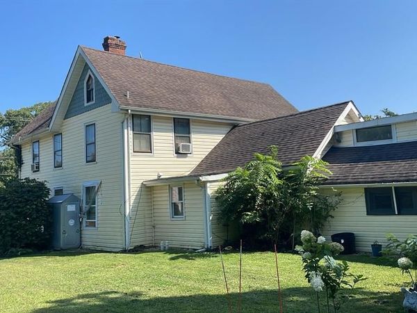 134 Ponquogue Avenue , Hampton Bays, NY 11946