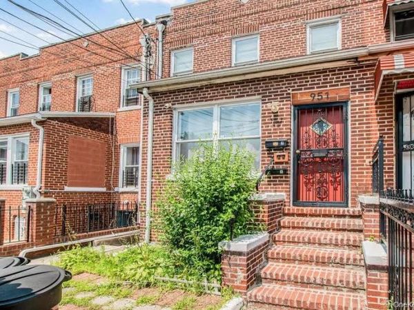 951 E 221st Street , Bronx, NY 10469
