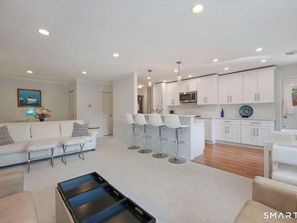 195 Southport Woods, Unit 195, Fairfield, CT 06890