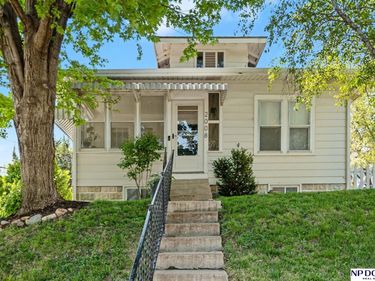 2008 S 58 Street , Omaha, NE 68106
