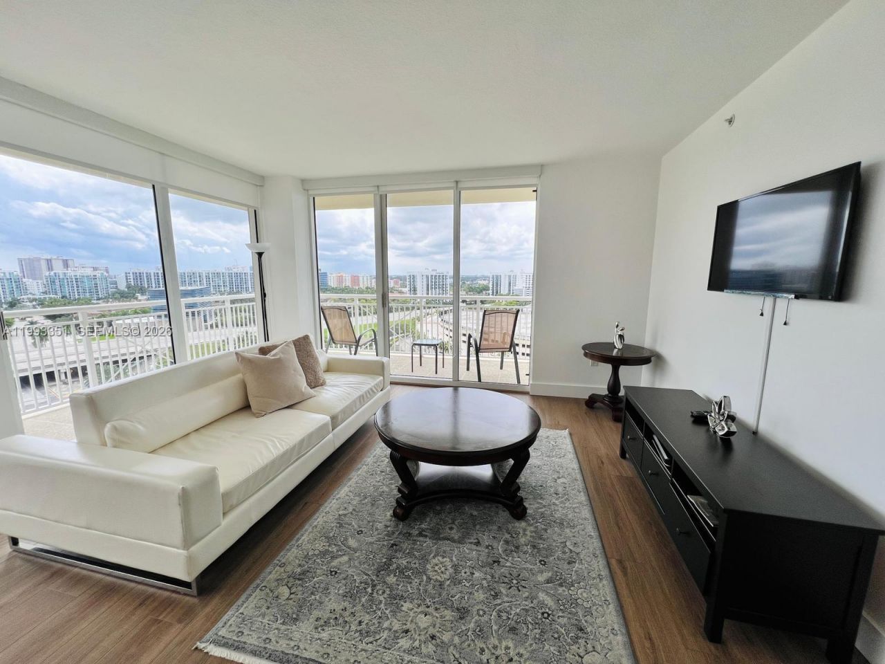 19501 W Country Club Dr , Unit 1408, Aventura, FL 33180 Photo