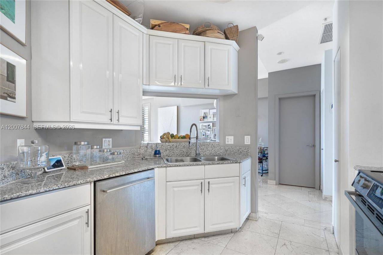 888 Brickell Key Dr , Unit 2602, Miami, FL 33131 Photo
