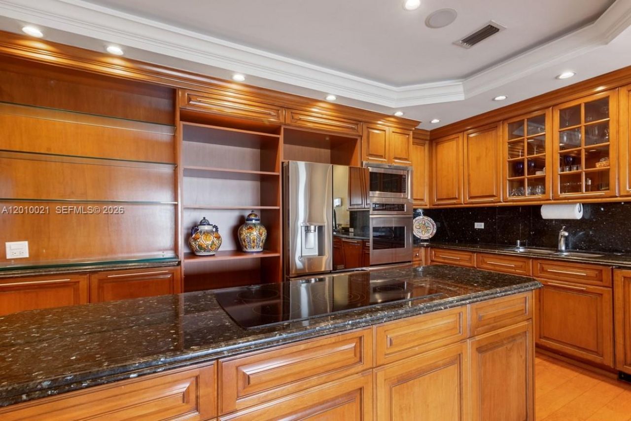 1800 NE 114th St, Unit PH01, Miami, FL 33181 Photo