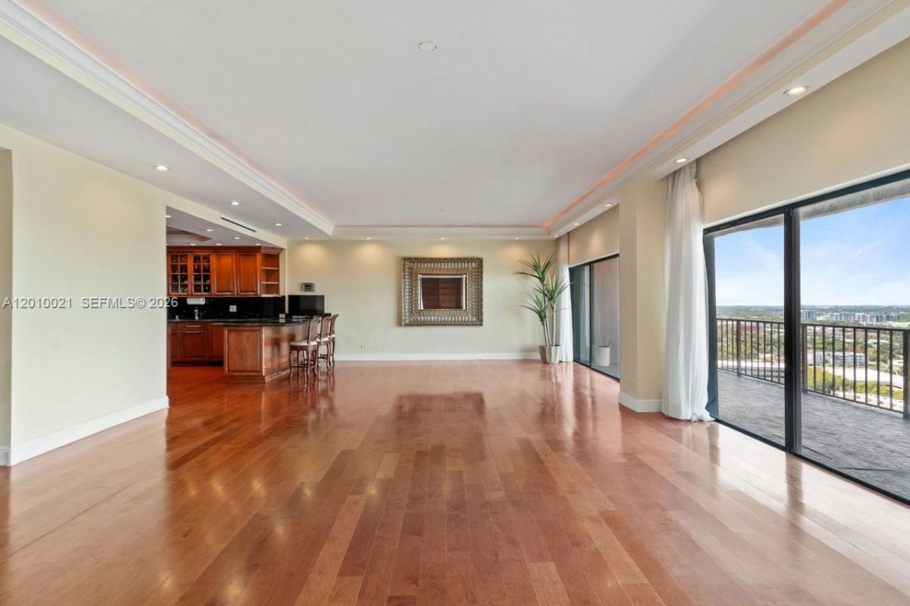 1800 NE 114th St, Unit PH01, Miami, FL 33181 Photo