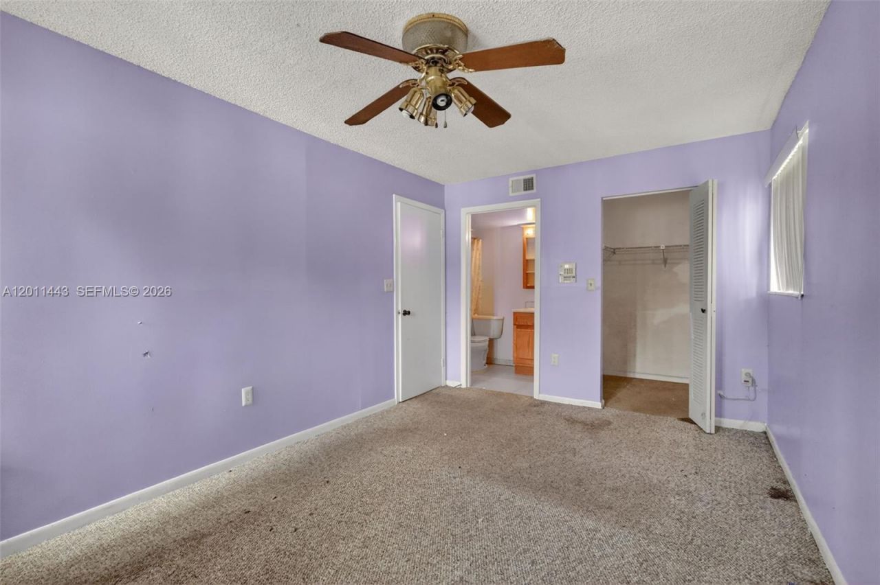 20731 NE 4th Pl , Unit 104, Miami, FL 33179 Photo