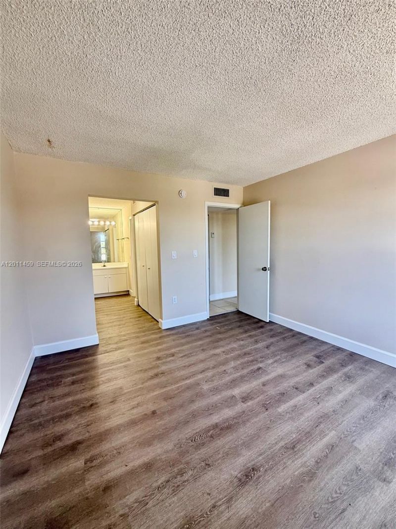 1755 W 60th St , Unit D312, Hialeah, FL 33012 Photo