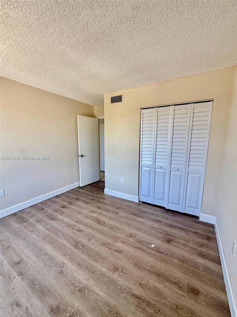 1755 W 60th St , Unit D312, Hialeah, FL 33012 Photo