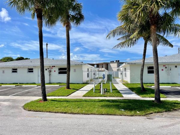5719 NW 28th St , Unit 5719, Lauderhill, FL 33313