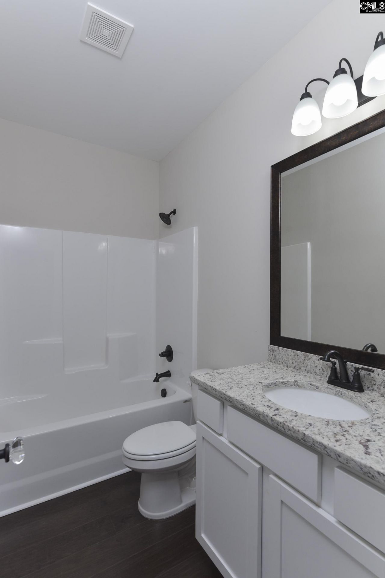 735 Lexington Ave  Photo 16