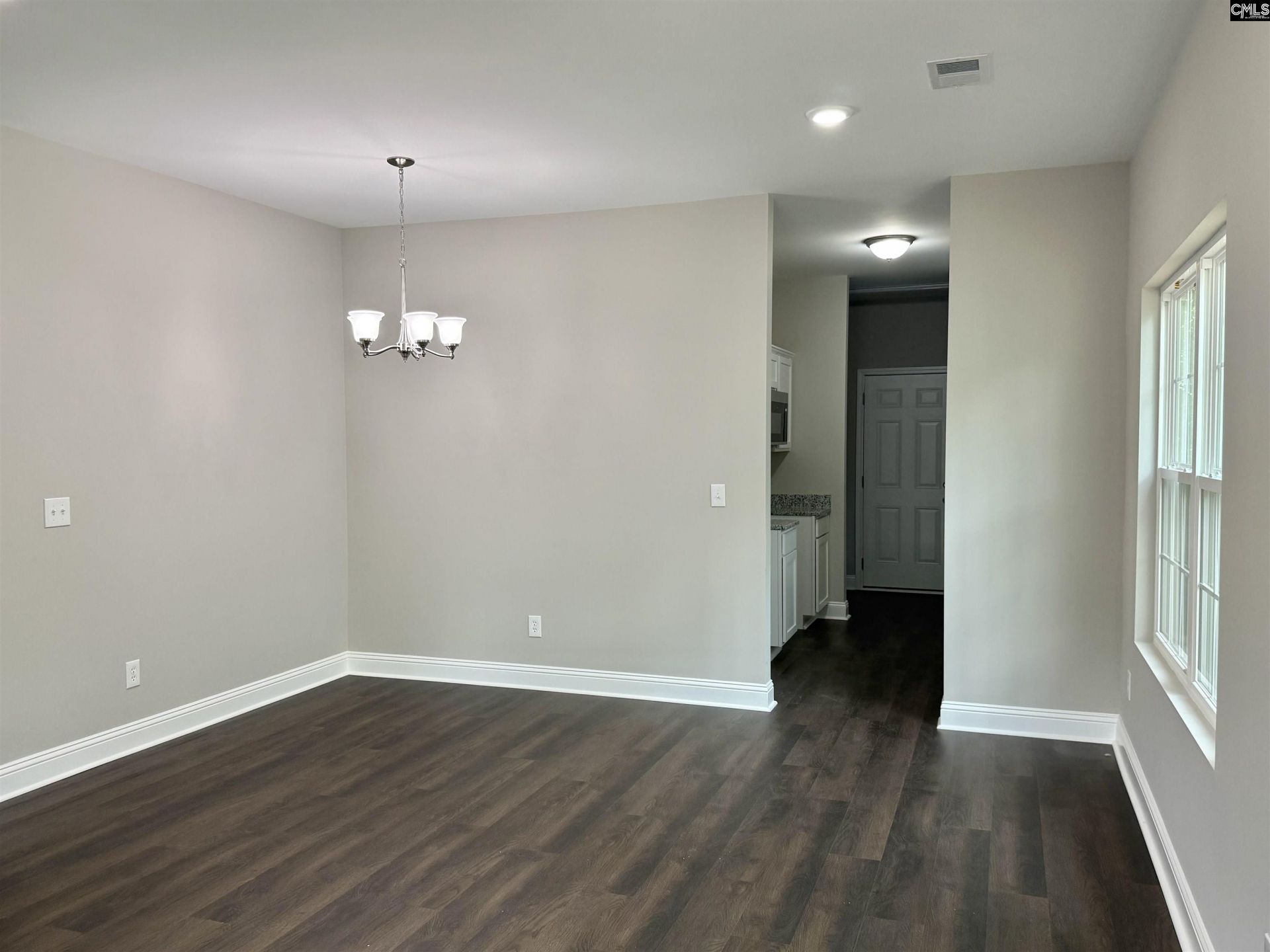 735 Lexington Ave  Photo 17
