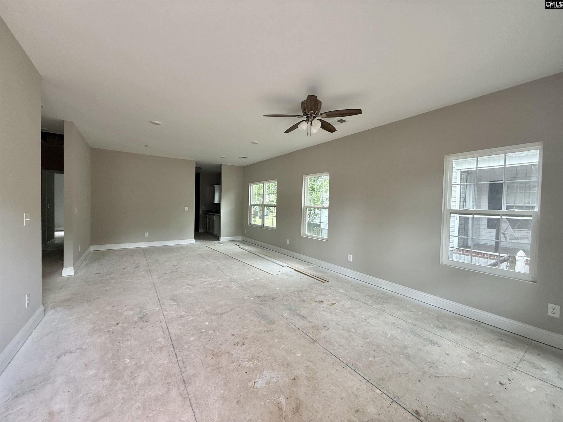 735 Lexington Ave  Photo 19
