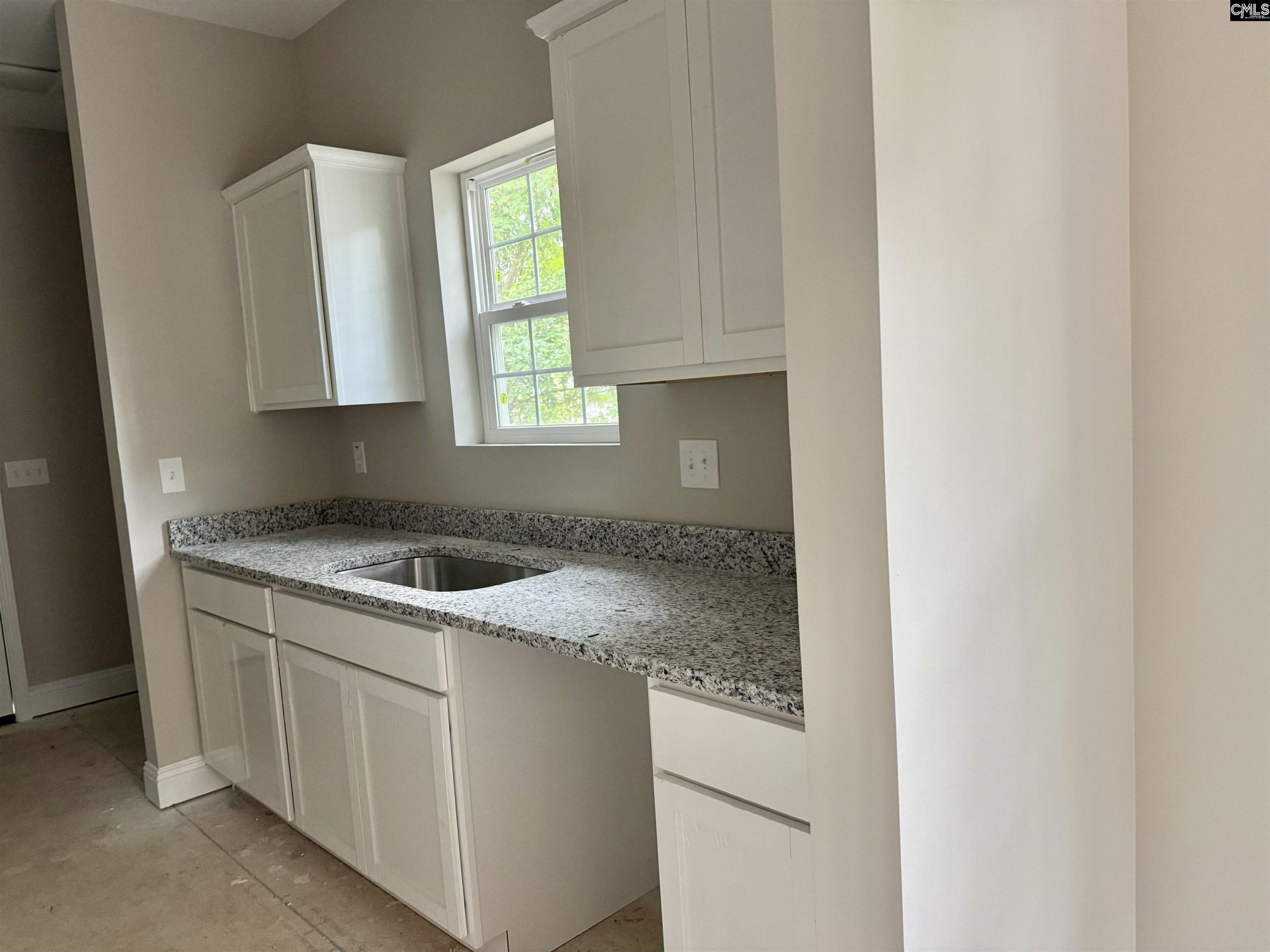 735 Lexington Ave  Photo 22