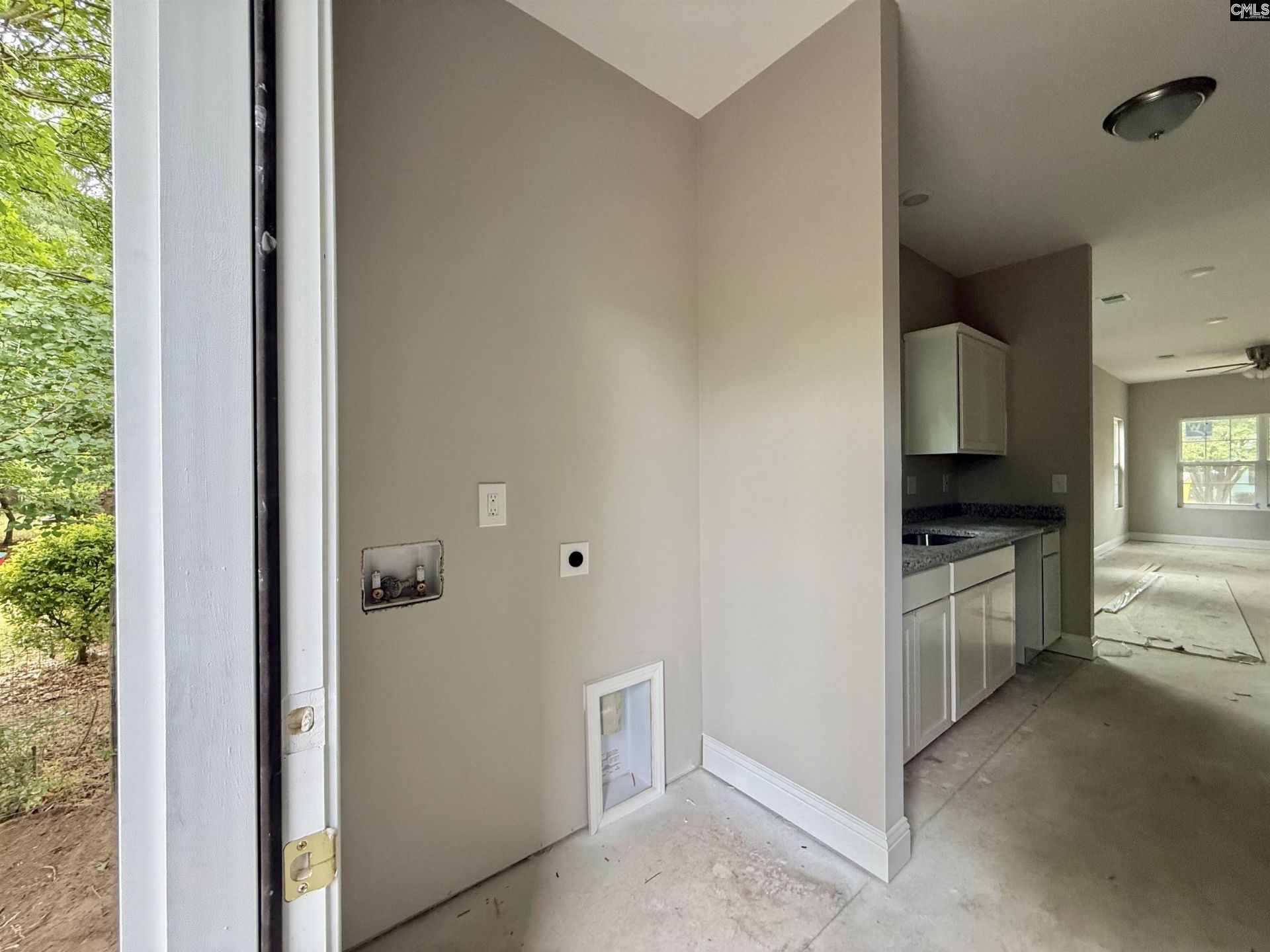735 Lexington Ave  Photo 24