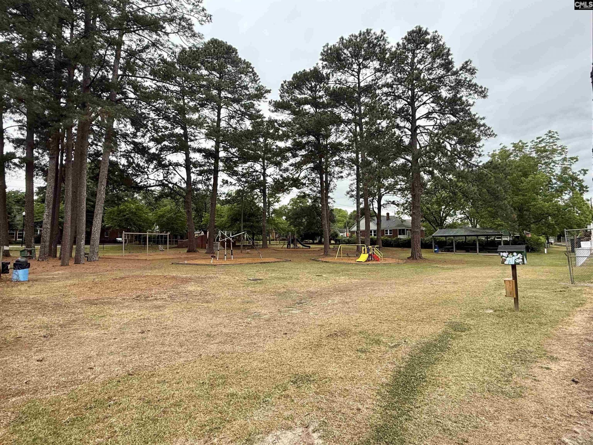 735 Lexington Ave  Photo 36
