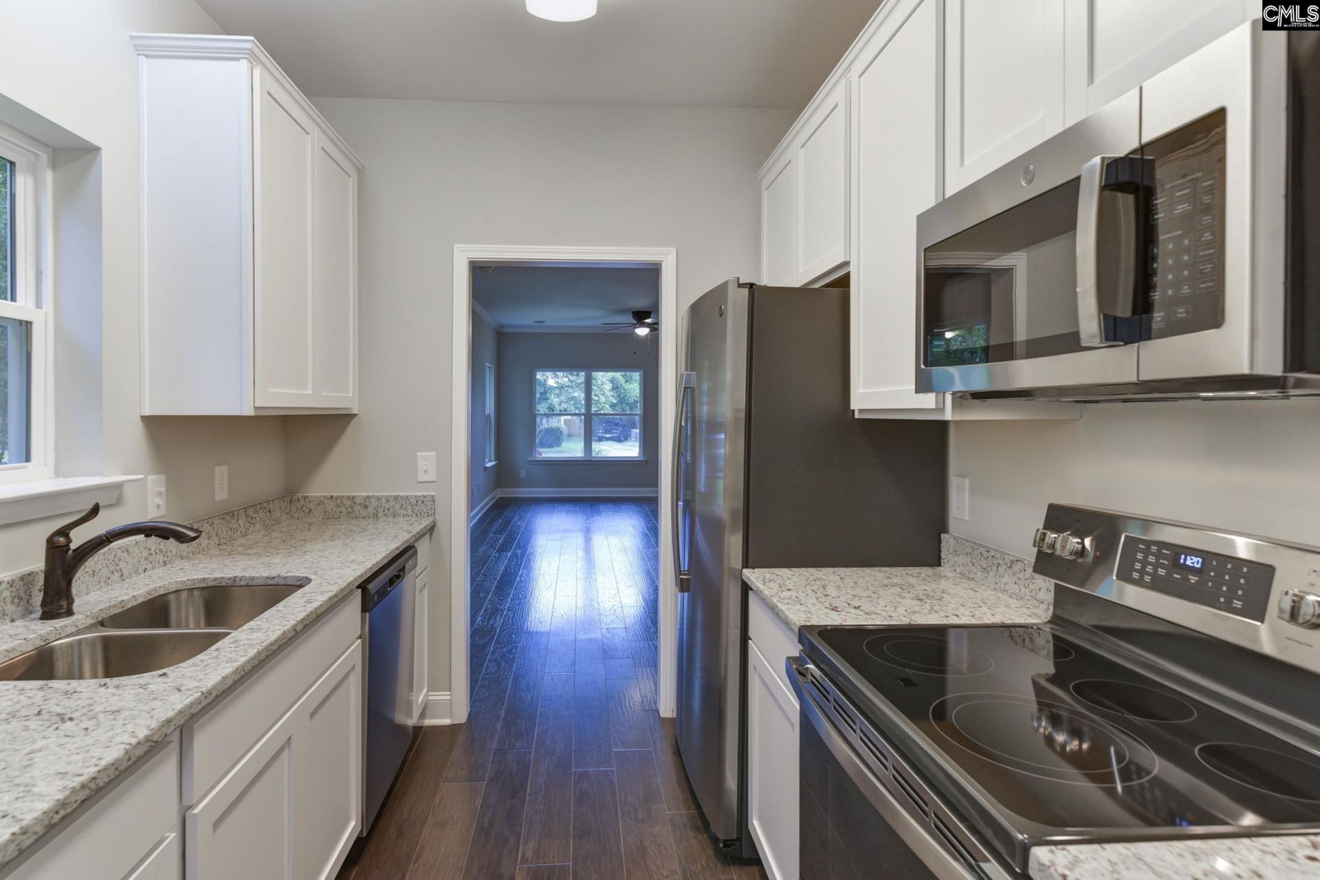 735 Lexington Ave  Photo 6