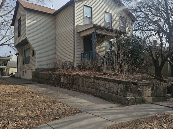 929 Bridge Avenue , Davenport, IA 52803