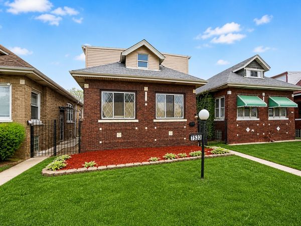 7533 S Michigan Avenue, Chicago, IL 60619