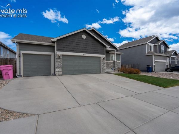 6121 Anders Ridge Lane, Colorado Springs, CO 80927