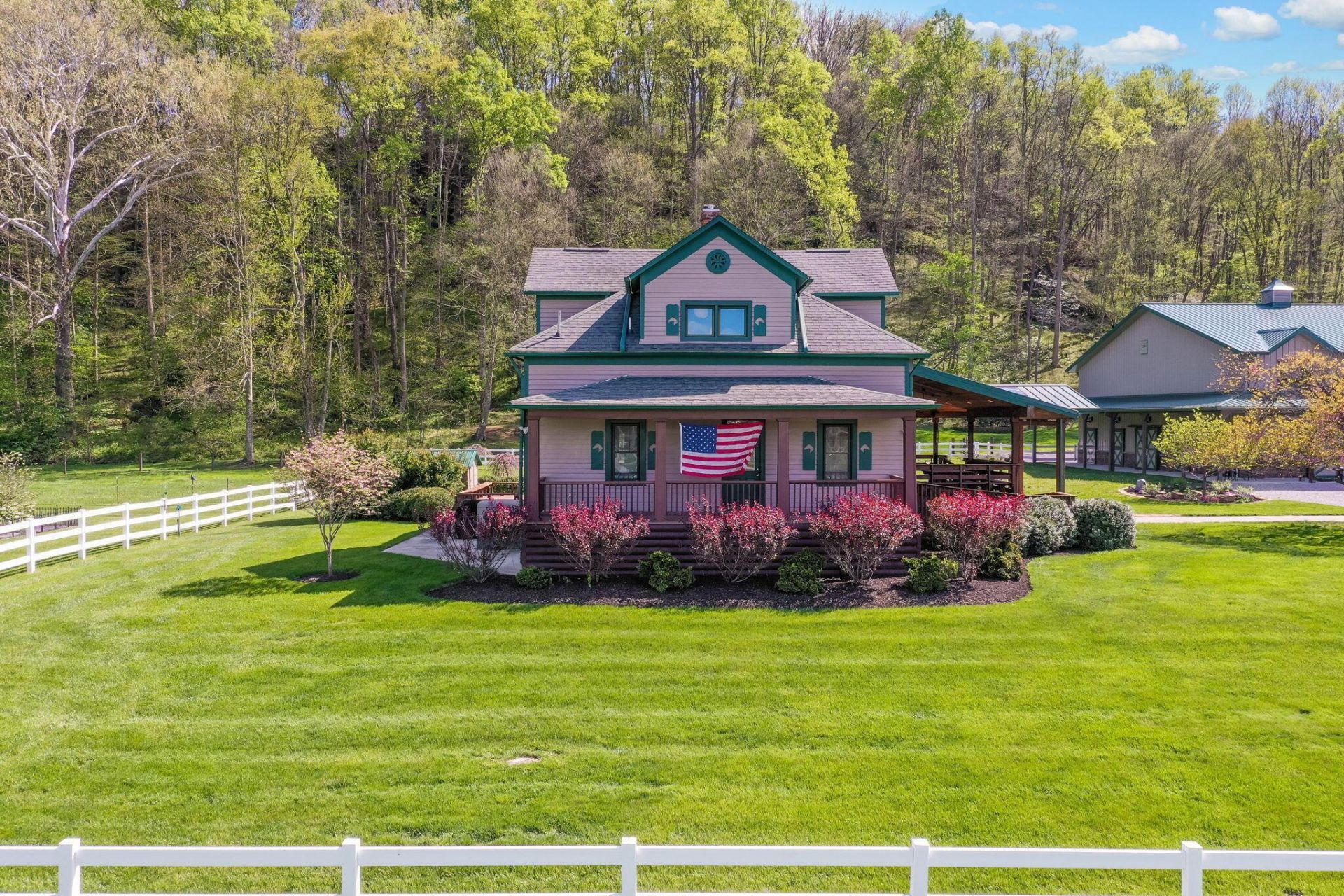 26021 Bailey Road, Rockbridge, OH 43149 Main Photo