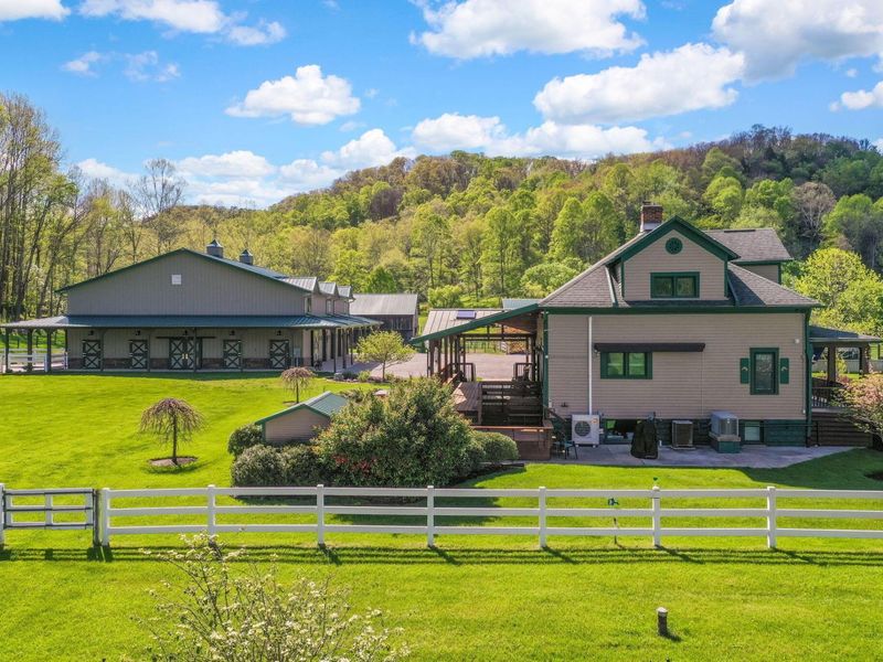 26021 Bailey Road, Rockbridge, OH 43149 Photo 4