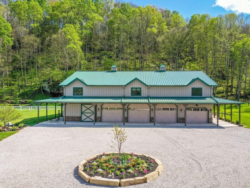 26019 Bailey Road, Rockbridge, OH 43149 Photo 3