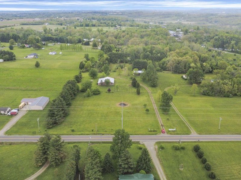 12166 State Route 56 E, Circleville, OH 43113 Photo 2
