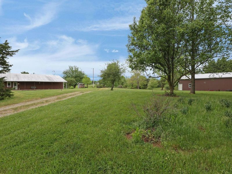 12166 State Route 56 E, Circleville, OH 43113 Photo 3