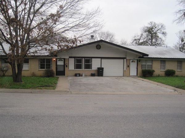 205 E 2nd ST, Georgetown, TX 78626