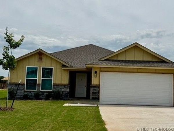2511 W Main Street , Collinsville, OK 74021