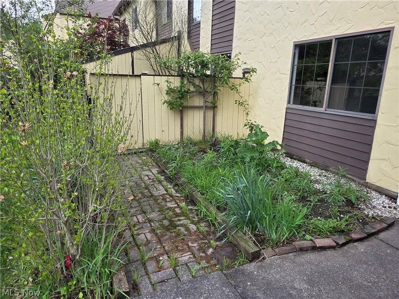 879 Hampton Ridge Drive, Akron, OH 44313 Photo 30