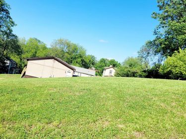 304 Monroe Street, Lynchburg, VA 24504