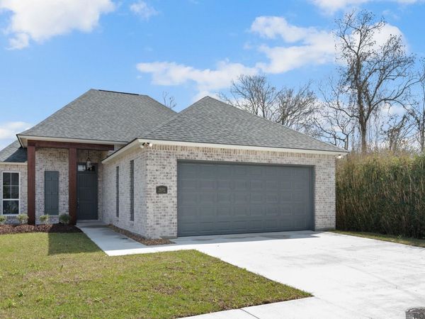 16280 Fort St John St, Prairieville, LA 70769