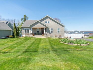 21011 Storrs Road, Sackets Harbor, NY 13685