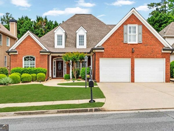 1298 Parkview Lane NW, Kennesaw, GA 30152