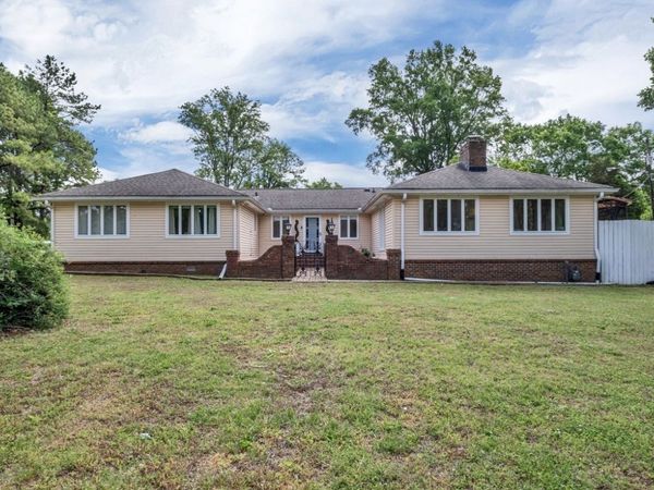 454 W Campbell Rd , Goodlettsville, TN 37072