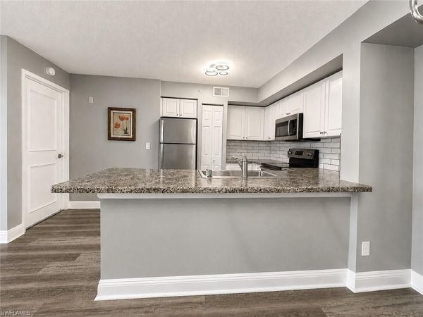 1240 Wildwood Lakes BLVD, Unit 203, NAPLES, FL 34104