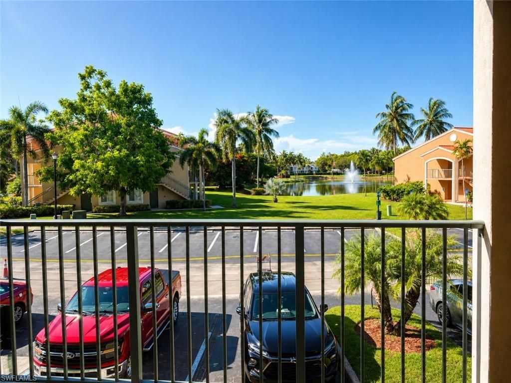 1240 Wildwood Lakes Blvd, Unit 203, Naples, FL 34104 Photo