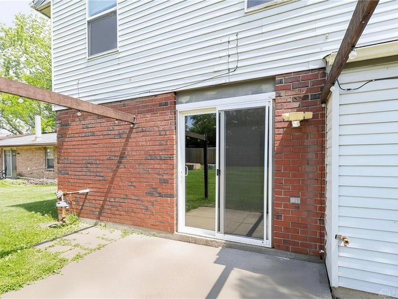 2294 Cross Village Drive, Miami Township, OH 45342 Photo 4