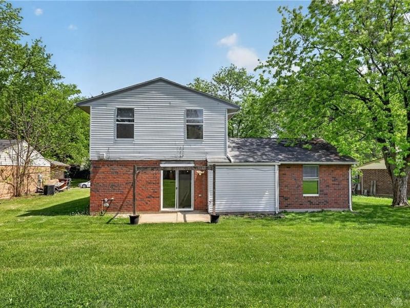 2294 Cross Village Drive, Miami Township, OH 45342 Photo 6