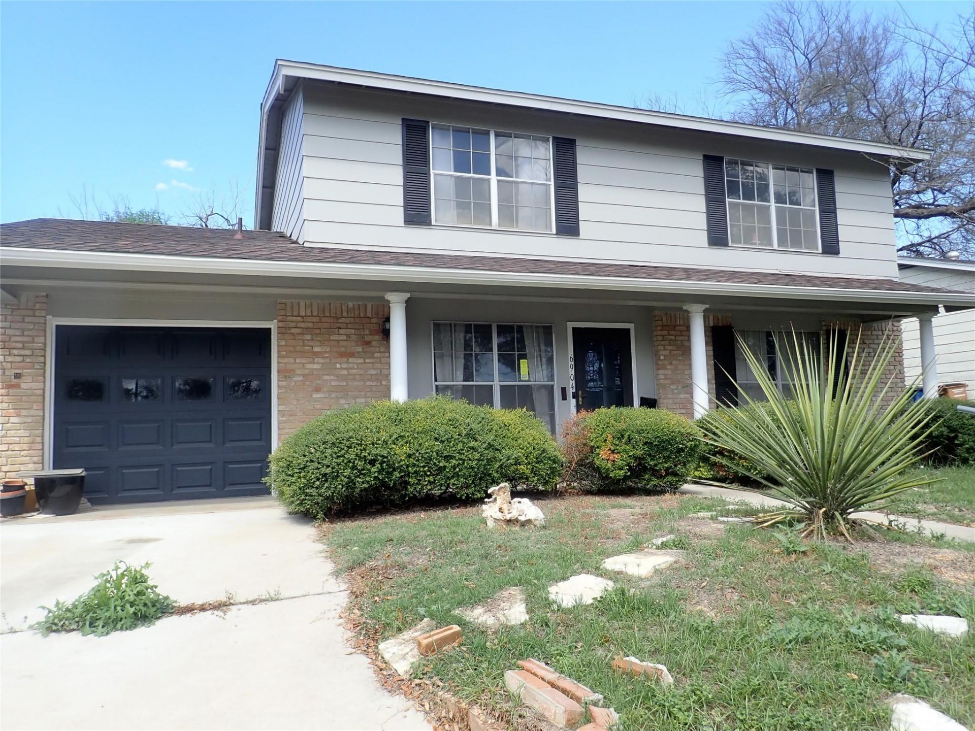 6904 Langston Dr, Austin, TX 78723 Main Photo