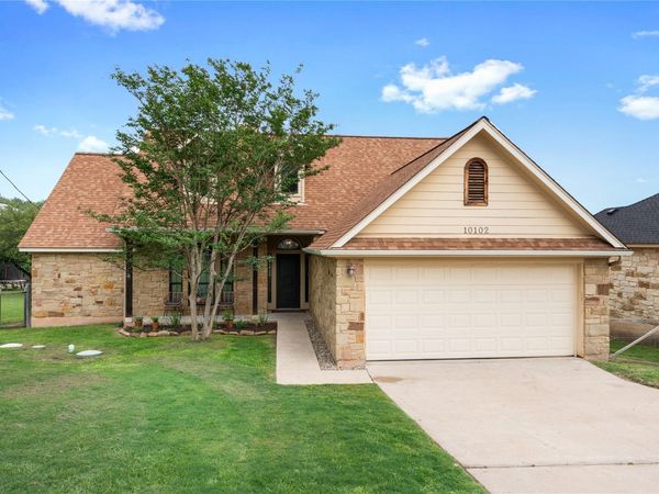 10102 Twin Lake LOOP, Dripping Springs, TX 78620