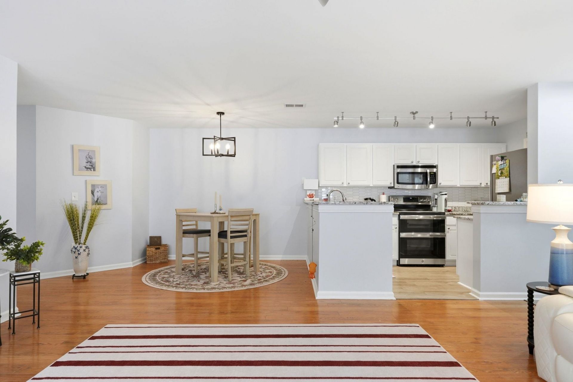 4440 Lady Banks Ln. Photo 4