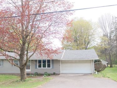 2777 Mohawk Street, Sauquoit, NY 13456