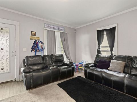 Main Photo