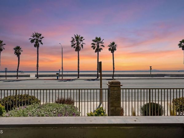 275 E Surfside Drive, Port Hueneme, CA 93041