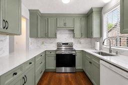 4030 Bonaparte Drive photo 4