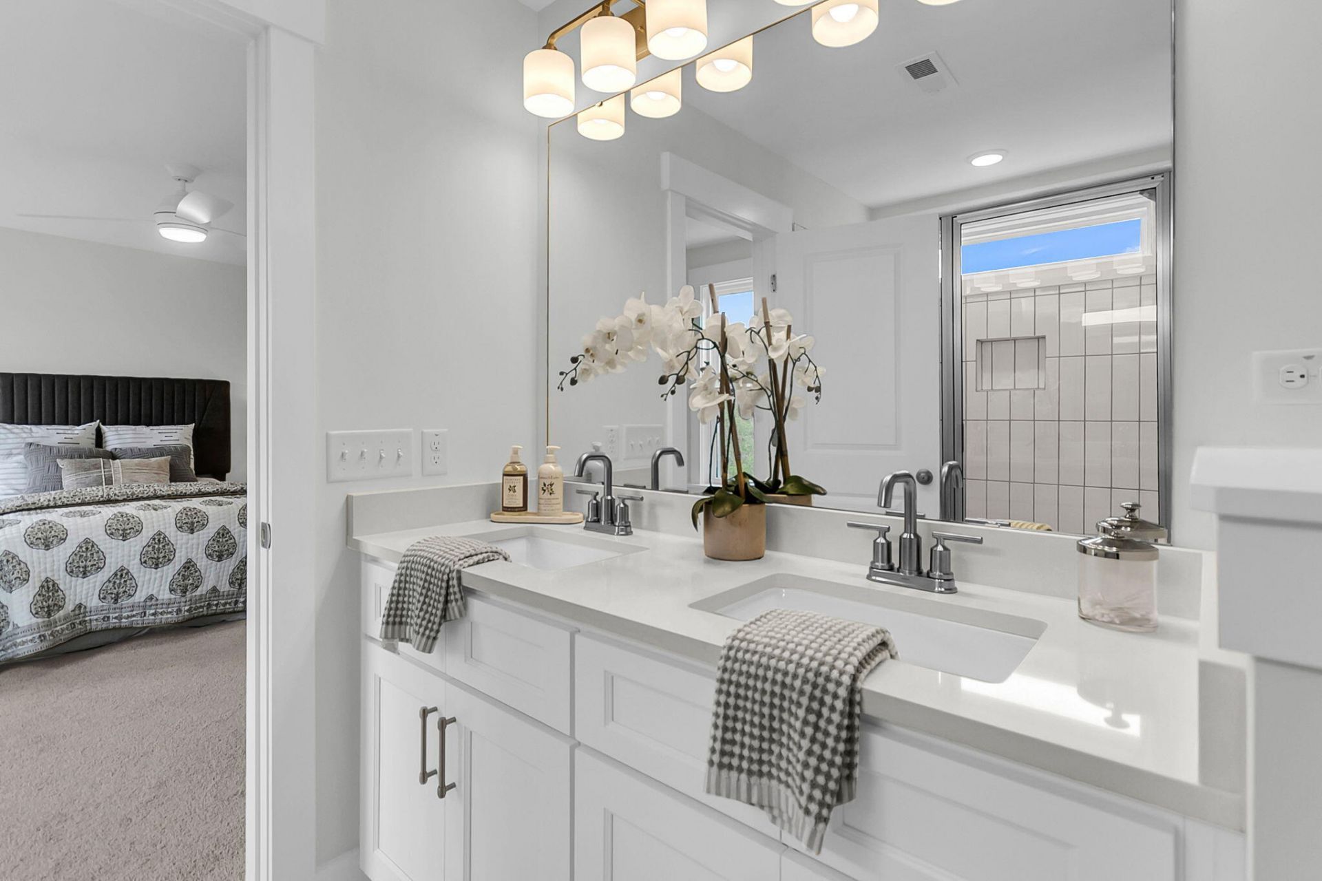 1552 N Avalon Circle Photo 24